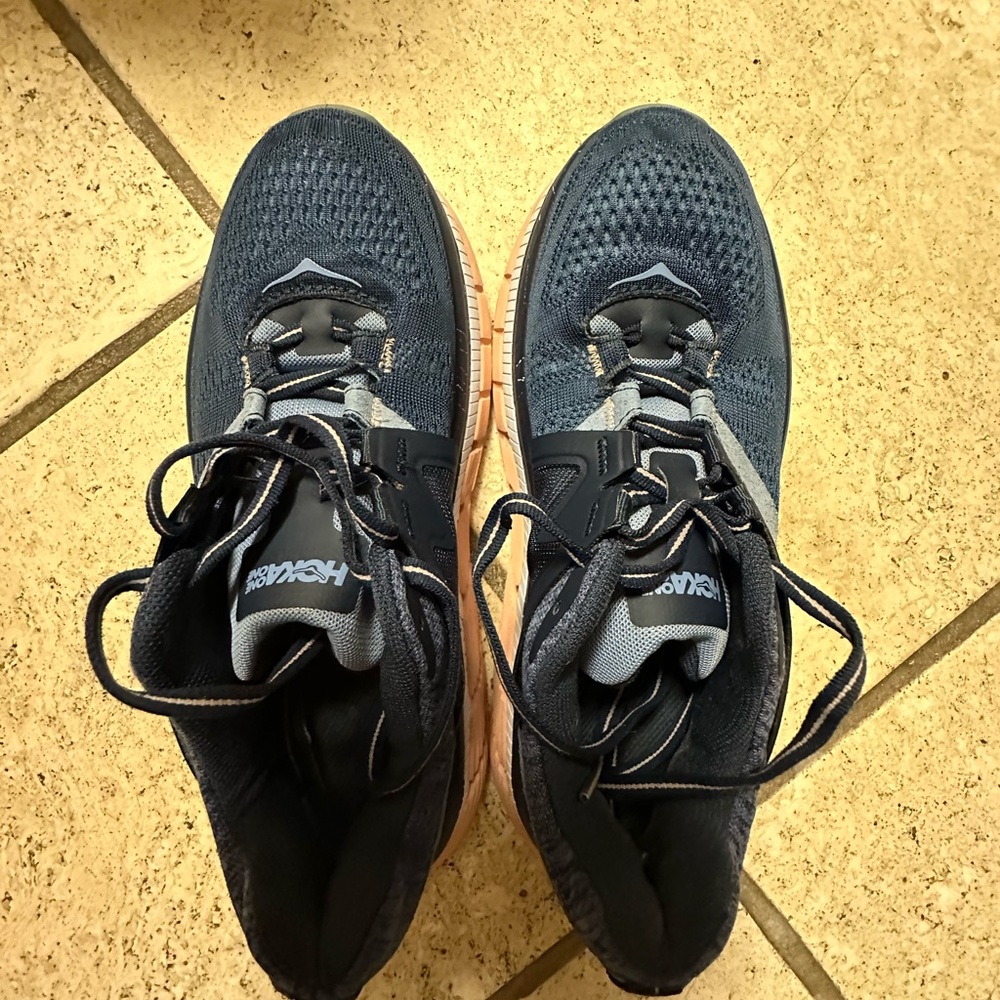 Hoka Gaviota 2 Women's Running Shoes - Navy and Peach